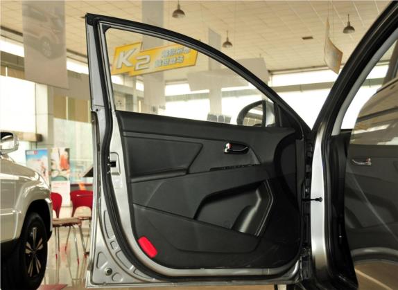 智跑 2012款 2.0L 自动四驱版GLS 车厢座椅   前门板