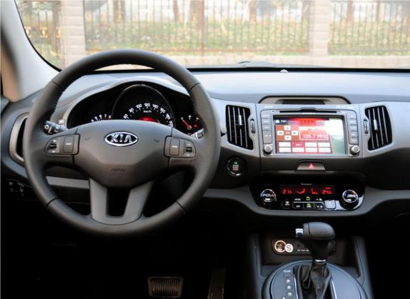 智跑 2012款 2.0L 自动两驱版NAVI 中控类   驾驶位