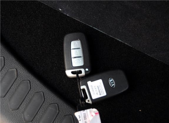 智跑 2012款 2.0L 自动两驱版NAVI 其他细节类   钥匙