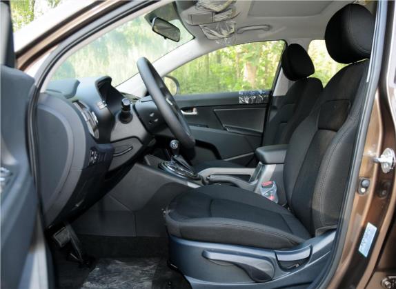 智跑 2014款 2.0L 自动两驱版GL 车厢座椅   前排空间