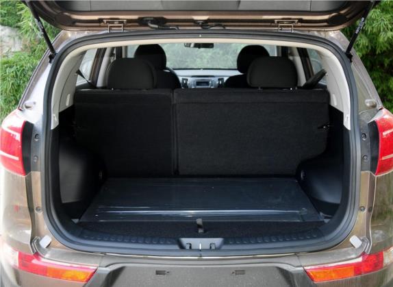 智跑 2014款 2.0L 自动两驱版GL 车厢座椅   后备厢