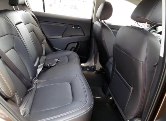 智跑 2014款 2.0L 手动两驱版GLS 车厢座椅   后排空间