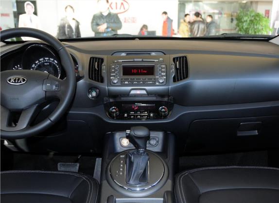 智跑 2014款 2.0L 自动两驱版DLX 中控类   中控台