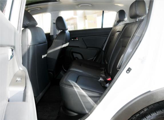 智跑 2014款 2.0L 自动两驱版DLX 车厢座椅   后排空间