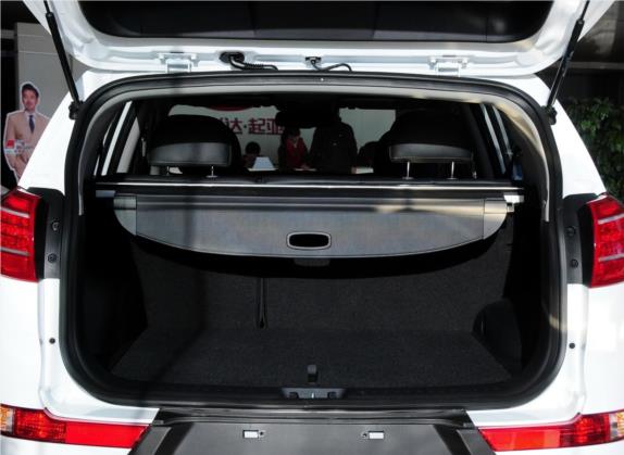 智跑 2014款 2.0L 自动两驱版DLX 车厢座椅   后备厢
