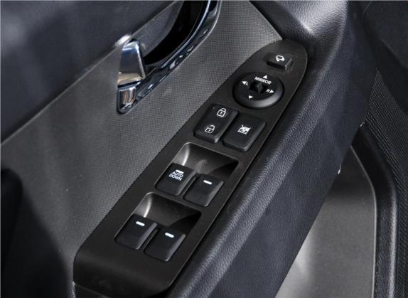 智跑 2014款 2.0L 自动两驱版DLX 车厢座椅   门窗控制