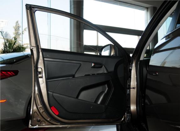 智跑 2014款 2.0L 自动两驱版Premium Special 车厢座椅   前门板