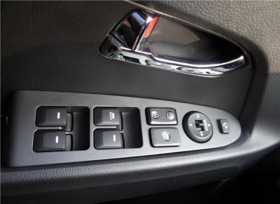 智跑 2014款 2.4L 自动四驱版GLS 车厢座椅   门窗控制