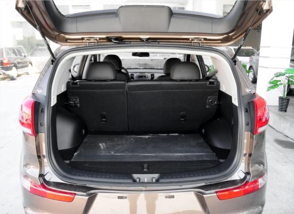 智跑 2015款 2.0L 自动两驱版DLX 车厢座椅   后备厢