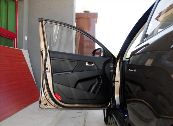 智跑 2015款 2.0L 自动两驱版GL 车厢座椅   前门板