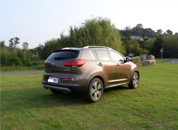 智跑 2015款 2.4L 自动四驱版Premium 外观   斜后