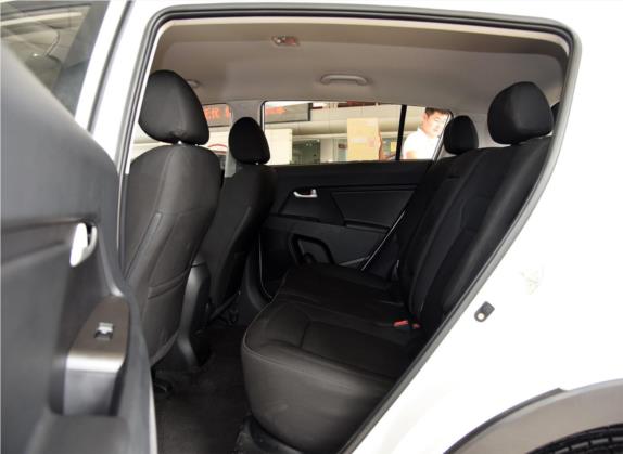 智跑 2016款 2.0L 手动两驱版GL 车厢座椅   后排空间