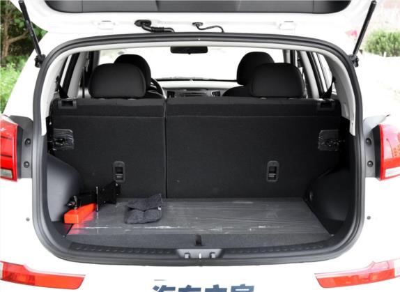 智跑 2016款 2.0L 自动两驱版GL 车厢座椅   后备厢