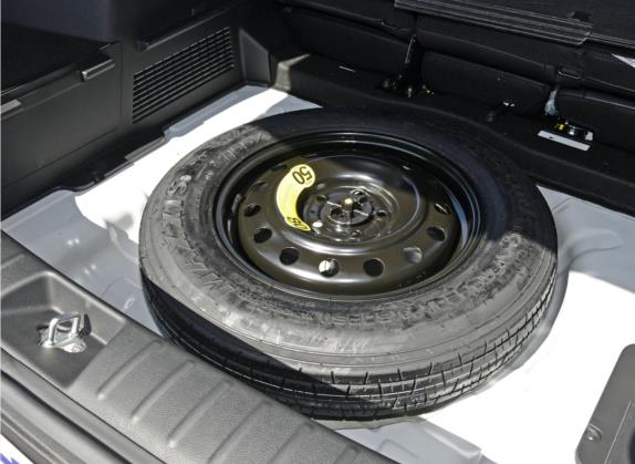 智跑 2019款 2.0L 自动智享豪华加强款 其他细节类   备胎