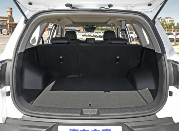 智跑 2019款 2.0L 自动智享豪华加强款 车厢座椅   后备厢
