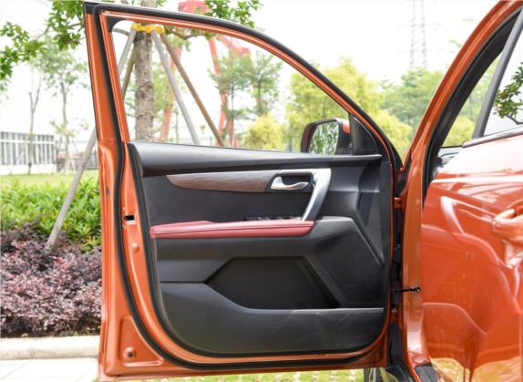 智跑 2019款 1.4T DCT智享豪华舒适款 车厢座椅   前门板