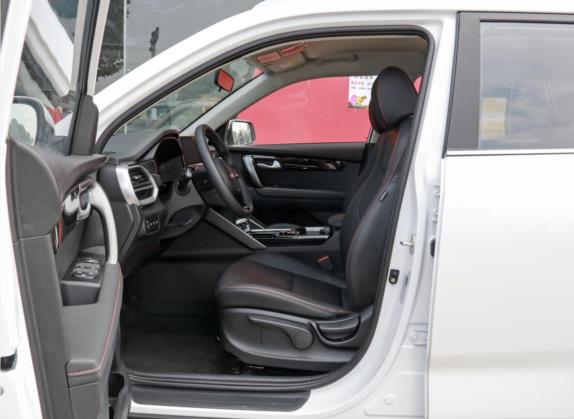 智跑 2021款 Ace 2.0L 探索版 车厢座椅   前排空间