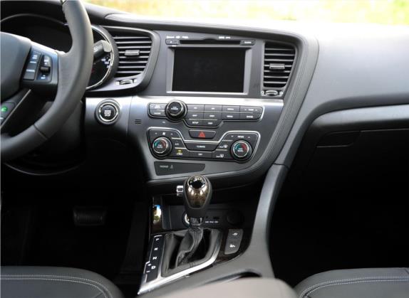 起亚K5 2011款 2.4L 自动Premium 中控类   中控台