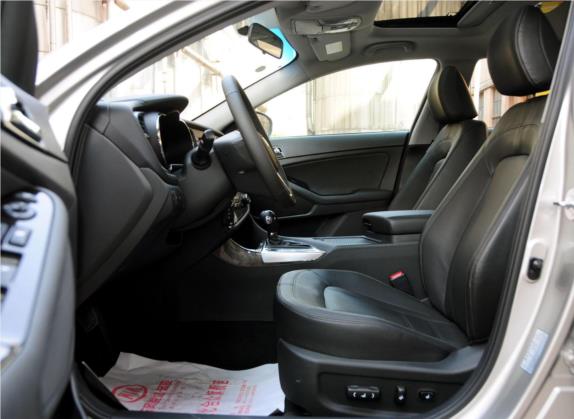 起亚K5 2011款 2.0L 自动GLS 车厢座椅   前排空间