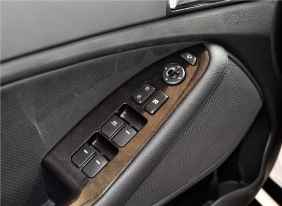 起亚K5 2011款 2.0L 自动TOP 车厢座椅   门窗控制
