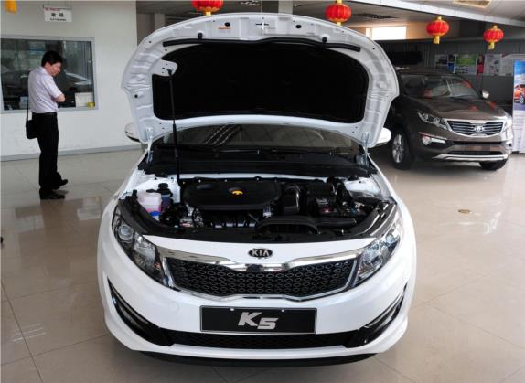 起亚K5 2012款 2.0L 自动DLX 其他细节类   发动机舱