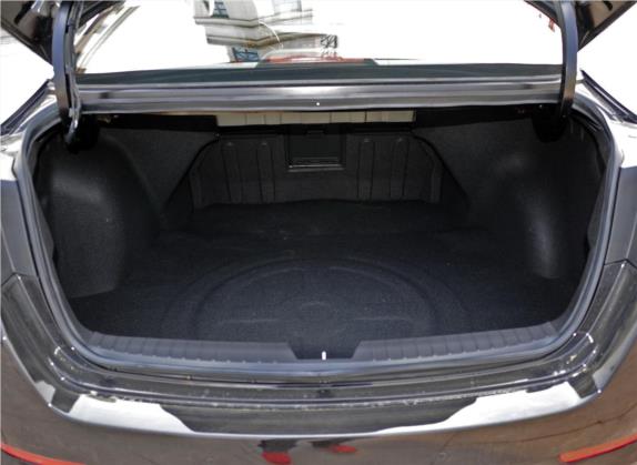 起亚K5 2012款 2.0L 自动Premium 车厢座椅   后备厢