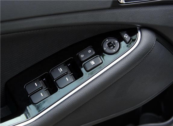 起亚K5 2014款 2.0T 自动T-Special 车厢座椅   门窗控制