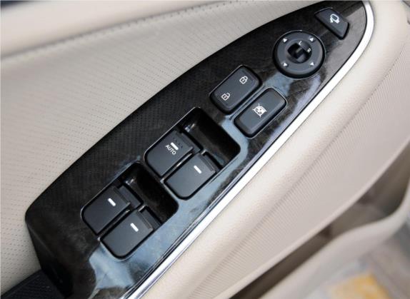 起亚K5 2014款 2.0L 自动LUXURY 车厢座椅   门窗控制