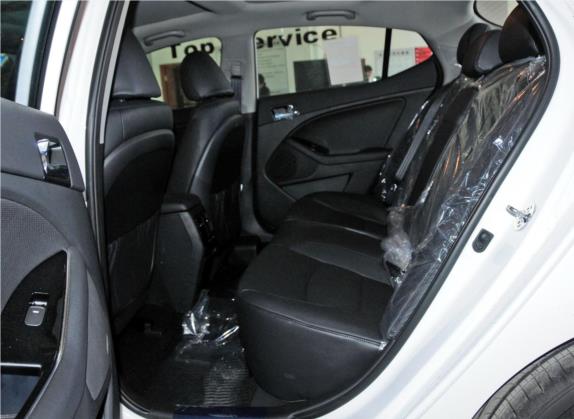 起亚K5 2014款 2.0L 自动PREMIUM 2 车厢座椅   后排空间
