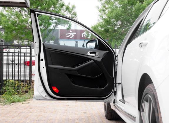 起亚K5 2014款 2.0T 自动T-PREMIUM 车厢座椅   前门板