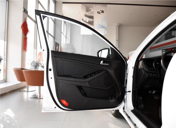 起亚K5 2015款 2.0L 自动LUX 车厢座椅   前门板