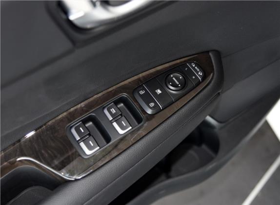 起亚K5 2016款 1.6T 自动LUX 车厢座椅   门窗控制