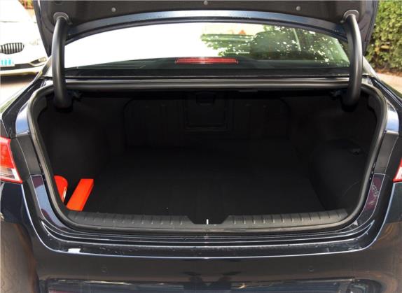 起亚K5 2016款 2.0L hybrid PRM 车厢座椅   后备厢
