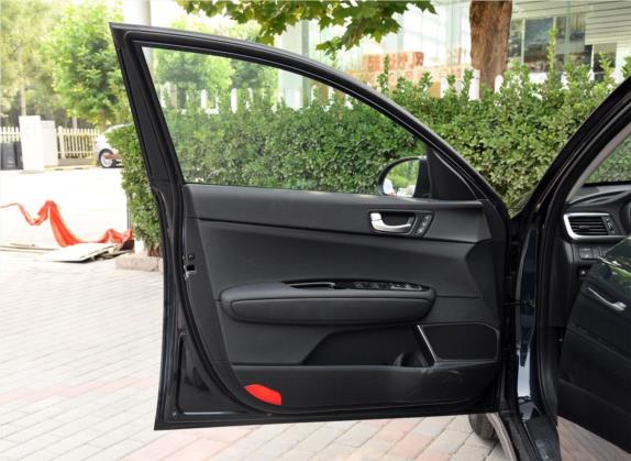 起亚K5 2016款 2.0L hybrid PRM 车厢座椅   前门板