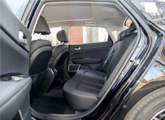 起亚K5 2019款 Pro 1.6T 自动豪华版 国VI 车厢座椅   后排空间