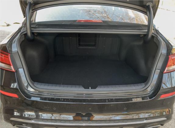 起亚K5 2019款 Pro 1.6T 自动豪华版 国VI 车厢座椅   后备厢