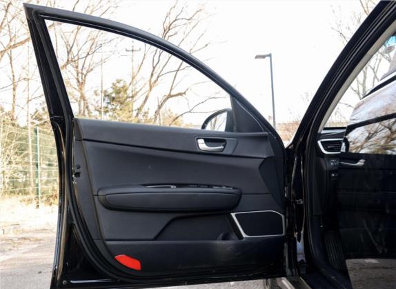 起亚K5 2019款 Pro 1.6T 自动豪华版 国VI 车厢座椅   前门板