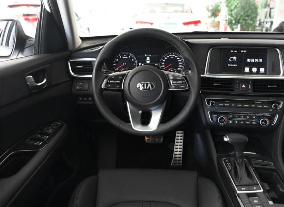起亚K5 2019款 Pro 2.0L 自动豪华版 国VI 中控类   驾驶位