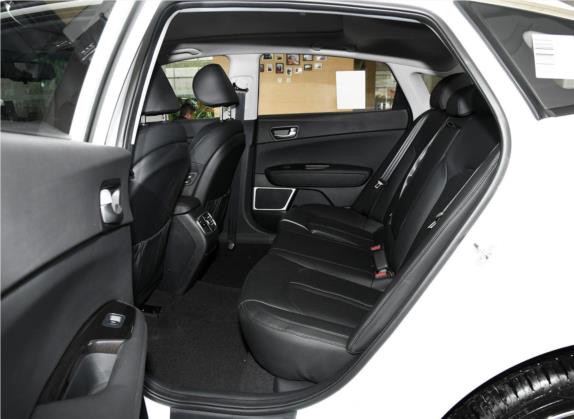 起亚K5 2019款 Pro 2.0L 自动豪华版 国VI 车厢座椅   后排空间