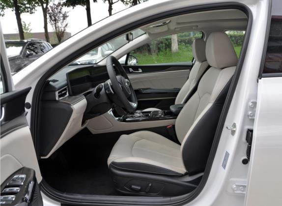 起亚K5 2020款 270T CVVD 豪华科技版 车厢座椅   前排空间