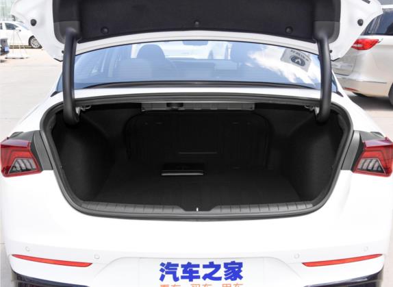 起亚K5 2021款 380T GT-Line 旗舰版 车厢座椅   后备厢