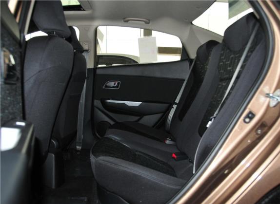 起亚K2 2011款 三厢 1.4L AT GLS 车厢座椅   后排空间
