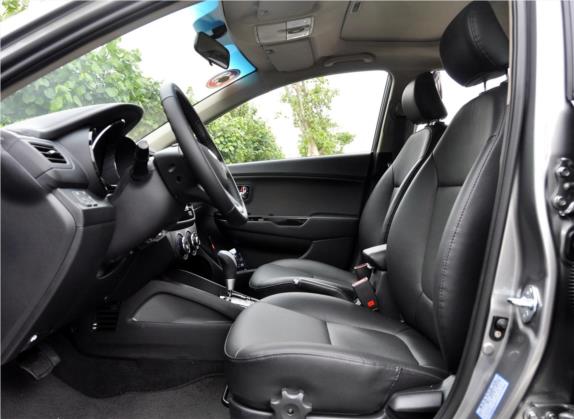 起亚K2 2012款 两厢 1.6L AT Premium 车厢座椅   前排空间