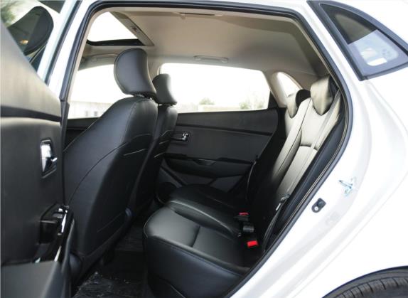 起亚K2 2012款 两厢 1.6L AT Premium纪念版 车厢座椅   后排空间