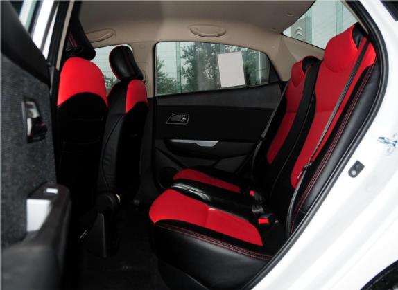 起亚K2 2012款 三厢 1.4L MT GLS纪念版 车厢座椅   后排空间