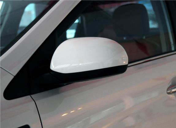 起亚K2 2012款 三厢 1.4L MT GLS纪念版 外观细节类   外后视镜