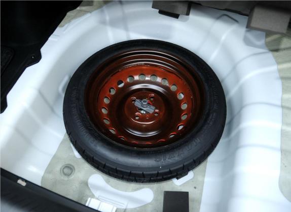 起亚K2 2012款 三厢 1.6L AT Premium纪念版 其他细节类   备胎