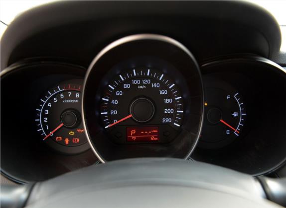 起亚K2 2015款 两厢 1.4L AT GLS 中控类   仪表盘