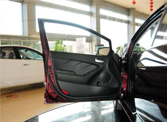 起亚K3 2013款 1.6L 手动GLS 车厢座椅   前门板