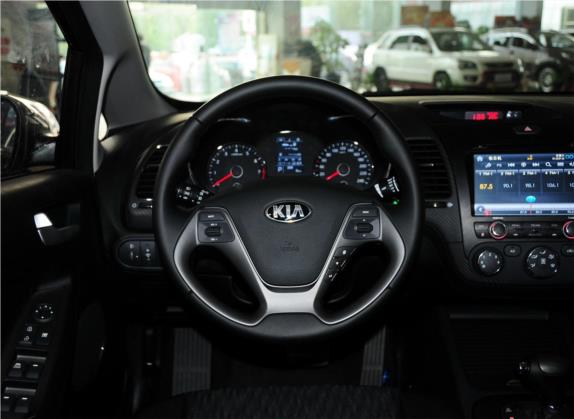 起亚K3 2013款 1.6L 自动GLS 中控类   驾驶位